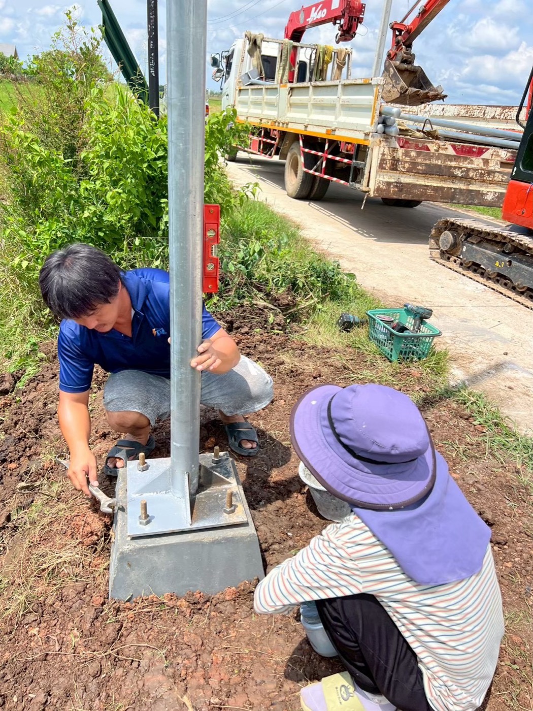 งานติดตั้งเสาไฟถนนโซลาร์เซลล์ หน่วยงานท้องถิ่น